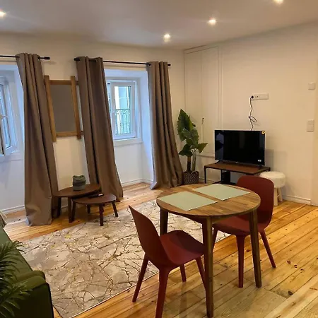 דירה Chic Apartment-rua Verde, *